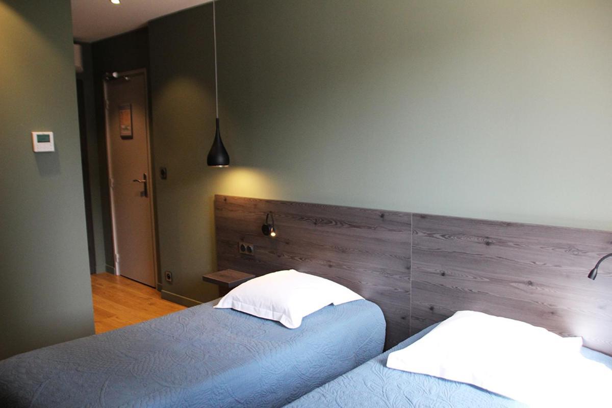 Hotel Le Pont Neuf แซงตาฟริค ภายนอก รูปภาพ